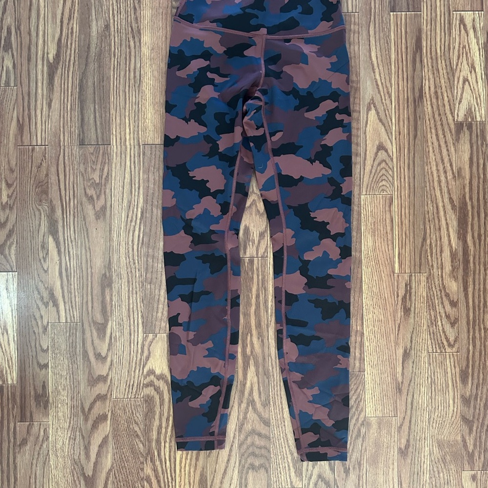 Lululemon wundertrain camo leggings